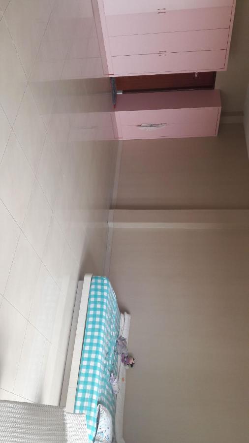 Bintara Jaya Yemima Guest House Bekasi Exterior foto